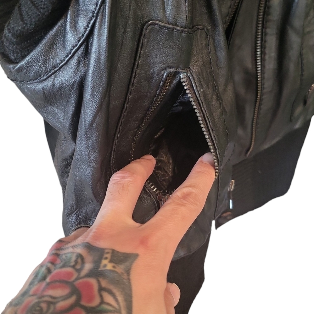 BCBG Max Azria leather biker vest black silver zippers quilted detailing edgy - Picture 3 of 11